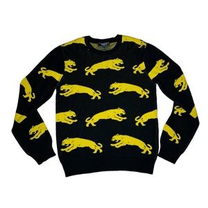 FOREVER 21 Black / Yellow Panthers
Crewneck Long Sleeves Sweater
UNISEX sz small
